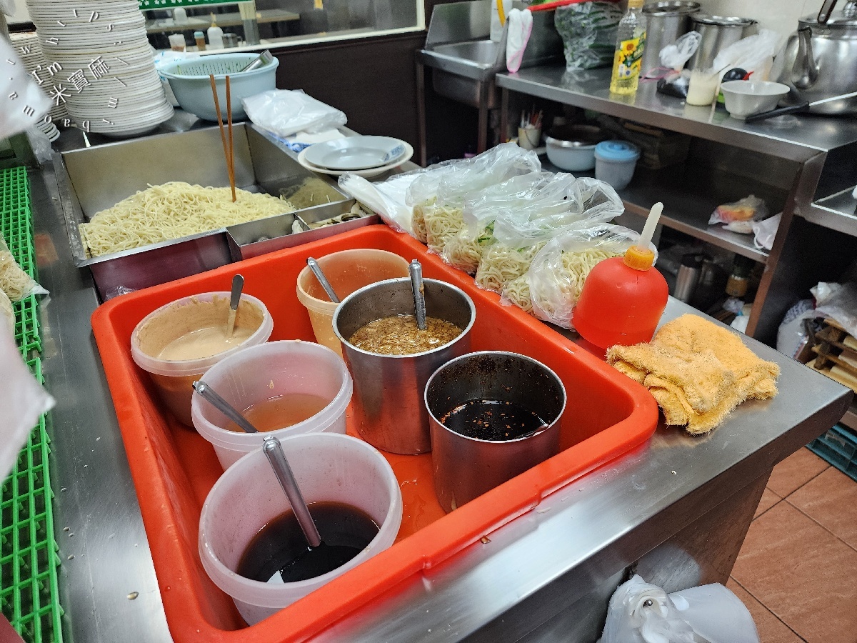 大吉林涼麵｜中山區平價美味，40年功夫傳承，經典炸醬涼麵與特製醬料絕配
