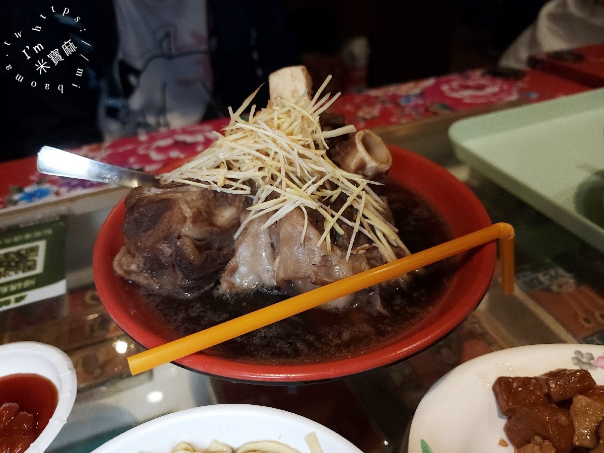 寶杏堂手切滷肉飯溫補羊肉湯｜新店文山木柵人氣美食推薦，手切滷肉飯與溫補羊肉湯的絕妙滋味
