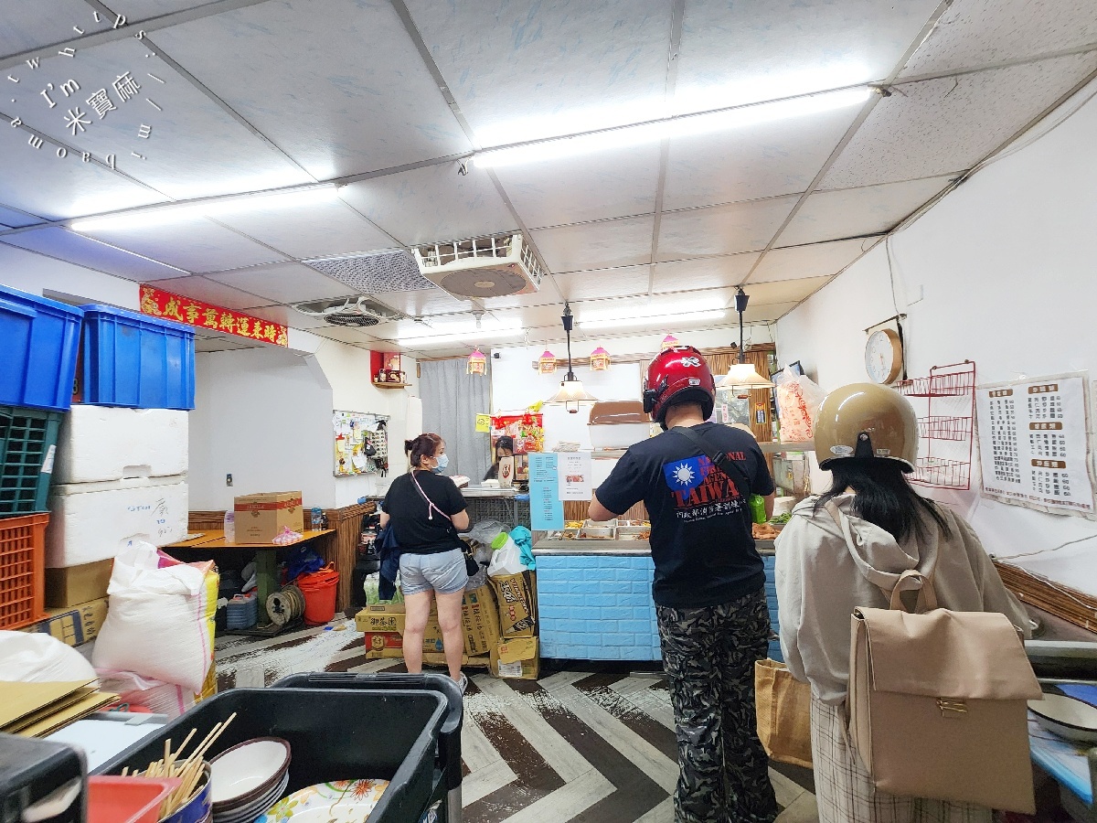 北方便當｜板橋銅板美食，50元起享受三配菜任選，內用還有暖心熱湯！