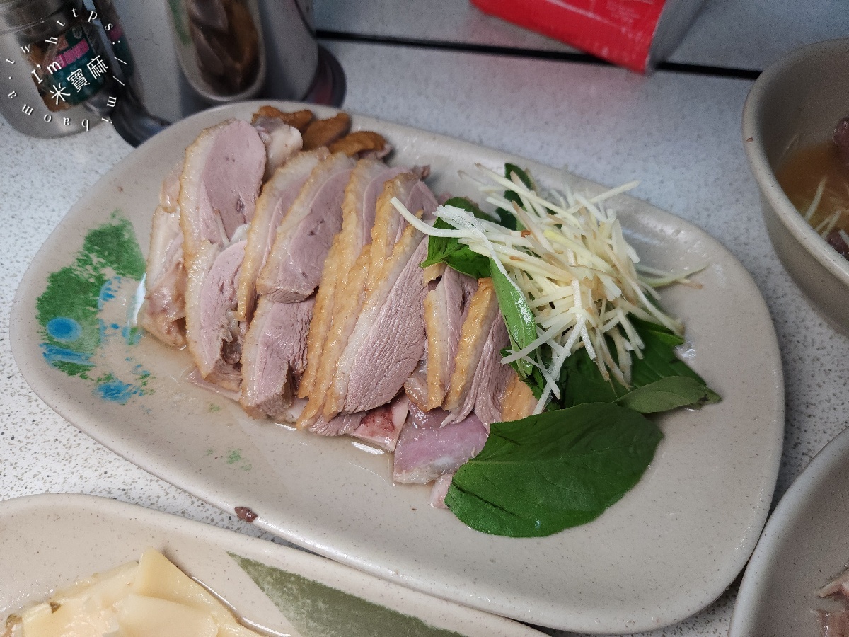 鵝媽媽鵝肉切仔麵｜景美在地必比登美食！必點煙燻鵝肉與Q彈切仔麵，吃過就懂它的厲害