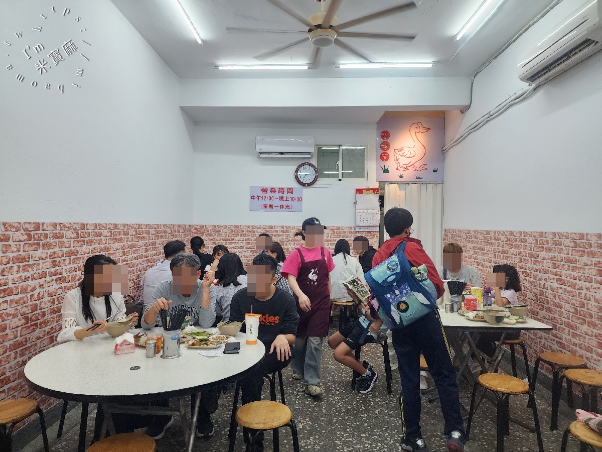 鵝媽媽鵝肉切仔麵｜景美在地必比登美食！必點煙燻鵝肉與Q彈切仔麵，吃過就懂它的厲害