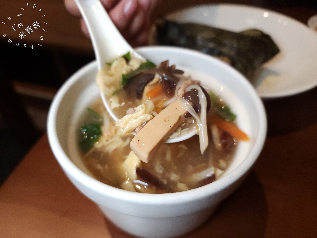 福鼎湯包店|新店美食,媲美鼎泰豐的平價美味!爆汁湯包、特色蒸餃一次滿足 福鼎湯包店|新店美食,媲美鼎泰豐的平價美味!爆汁湯包、特色蒸餃一次滿足