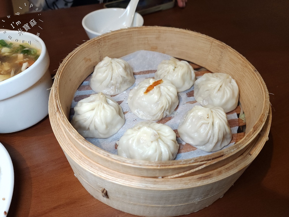 福鼎湯包店|新店美食,媲美鼎泰豐的平價美味!爆汁湯包、特色蒸餃一次滿足 福鼎湯包店|新店美食,媲美鼎泰豐的平價美味!爆汁湯包、特色蒸餃一次滿足