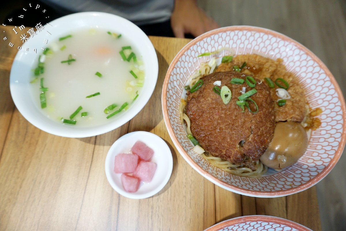 花山家台麵小館 板橋店|板橋麵店,暖心湯麵、開胃拌麵,滿足你的味蕾 花山家台麵小館 板橋店|板橋麵店,暖心湯麵、開胃拌麵,滿足你的味蕾