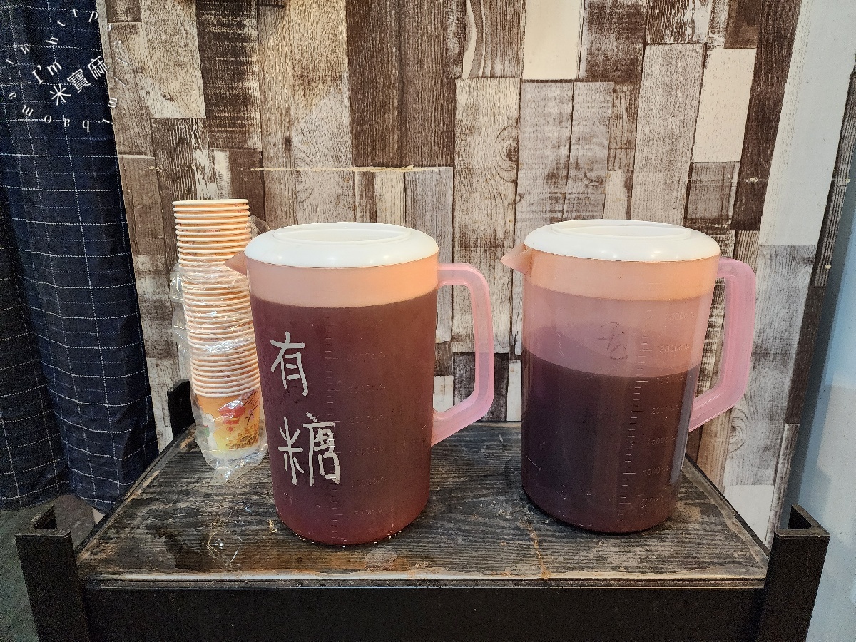 黃師傅酸辣粉｜中和廟口美食，麻辣Q彈酸辣粉與暖心砂鍋，捷運中和站周邊美食選擇