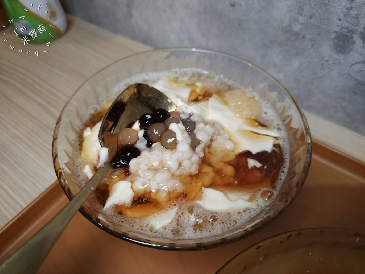 金輪轉甜水堂｜萬華美食，豆花、烘糖冰、愛玉冰消暑推薦 (近西門町)
