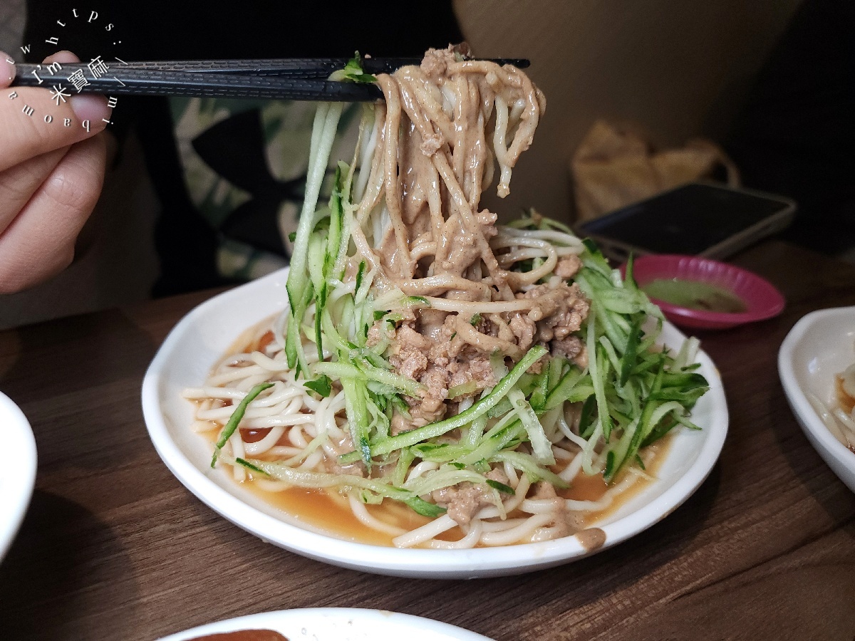 網站近期文章：金香豬腳涼麵｜台北中山區涼麵，豬腳控必訪！涼麵、滷肉飯、湯品全包辦，捷運行天宮站人氣小吃