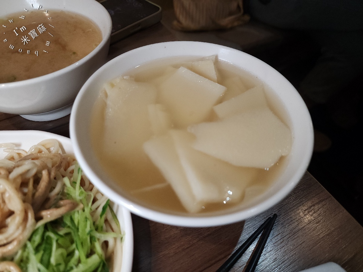 金香豬腳涼麵｜台北中山區涼麵，豬腳控必訪！涼麵、滷肉飯、湯品全包辦，捷運行天宮站人氣小吃