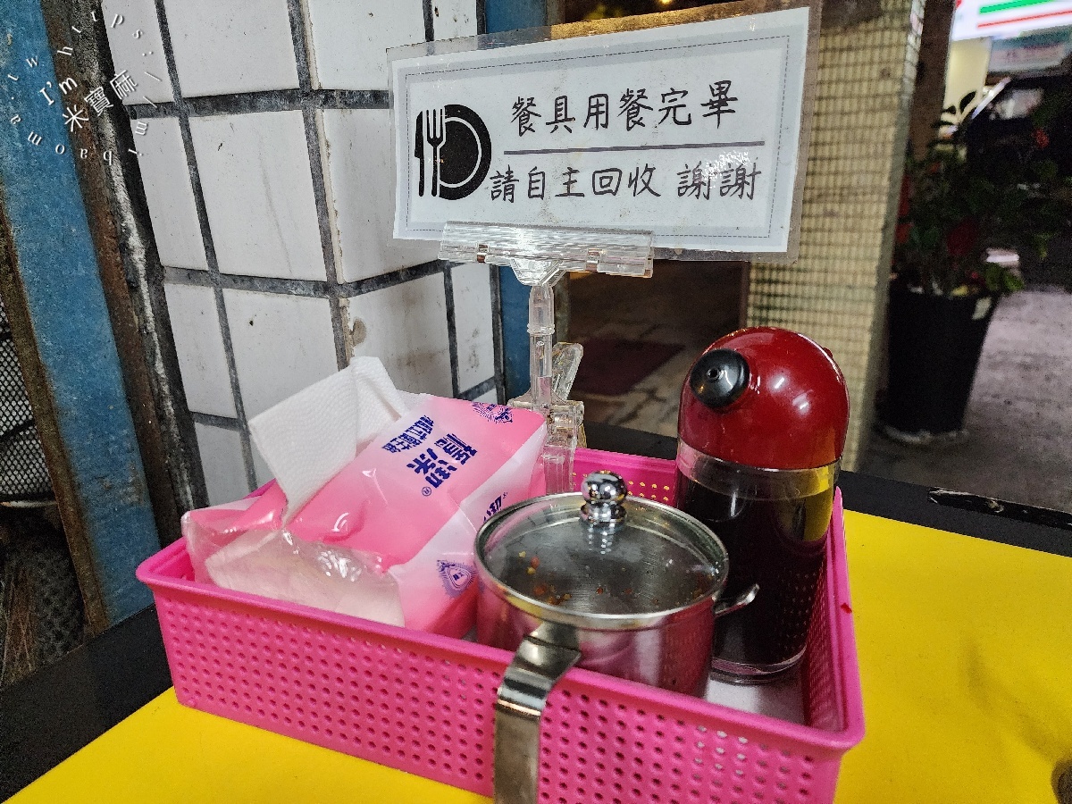 九叔公臭豆腐麵線｜新店美食，在地老饕激推！酥脆臭豆腐、大腸麵線絕配，捷運大坪林站必吃小吃