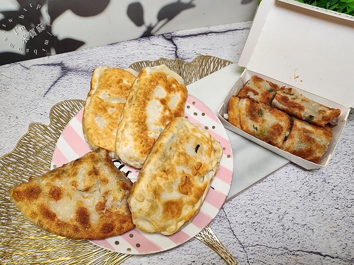 王記豆腐捲|信義安和站美食,乾烙不油膩,銅板價小吃激推,韭菜盒、豆腐捲都很正點 王記豆腐捲|信義安和站美食,乾烙不油膩,銅板價小吃激推,韭菜盒、豆腐捲都很正點