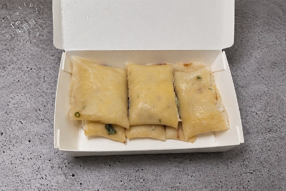 熊記燒餅油條專賣店｜新莊93年早餐老店，睡過頭就吃不到！排隊人潮滿到爆，這幾樣必點！