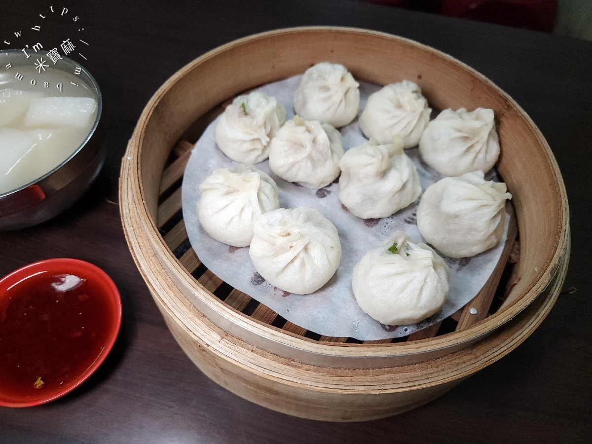 阿智小籠包｜板橋美食推薦，現包紮實內餡，在地人激推的平價美味！