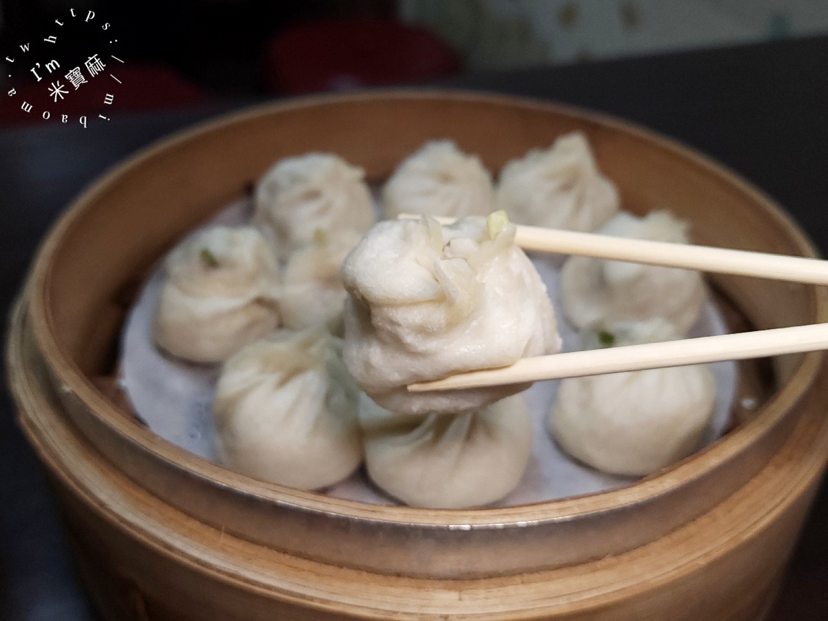 阿智小籠包｜板橋美食推薦，現包紮實內餡，在地人激推的平價美味！
