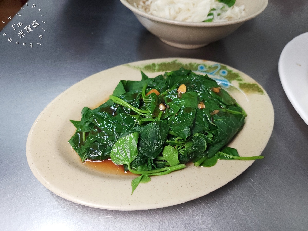崇光米粉湯（帥哥米粉湯）｜新店在地人激推！銅板價古早味，黑白切、麻醬麵一樣銷魂