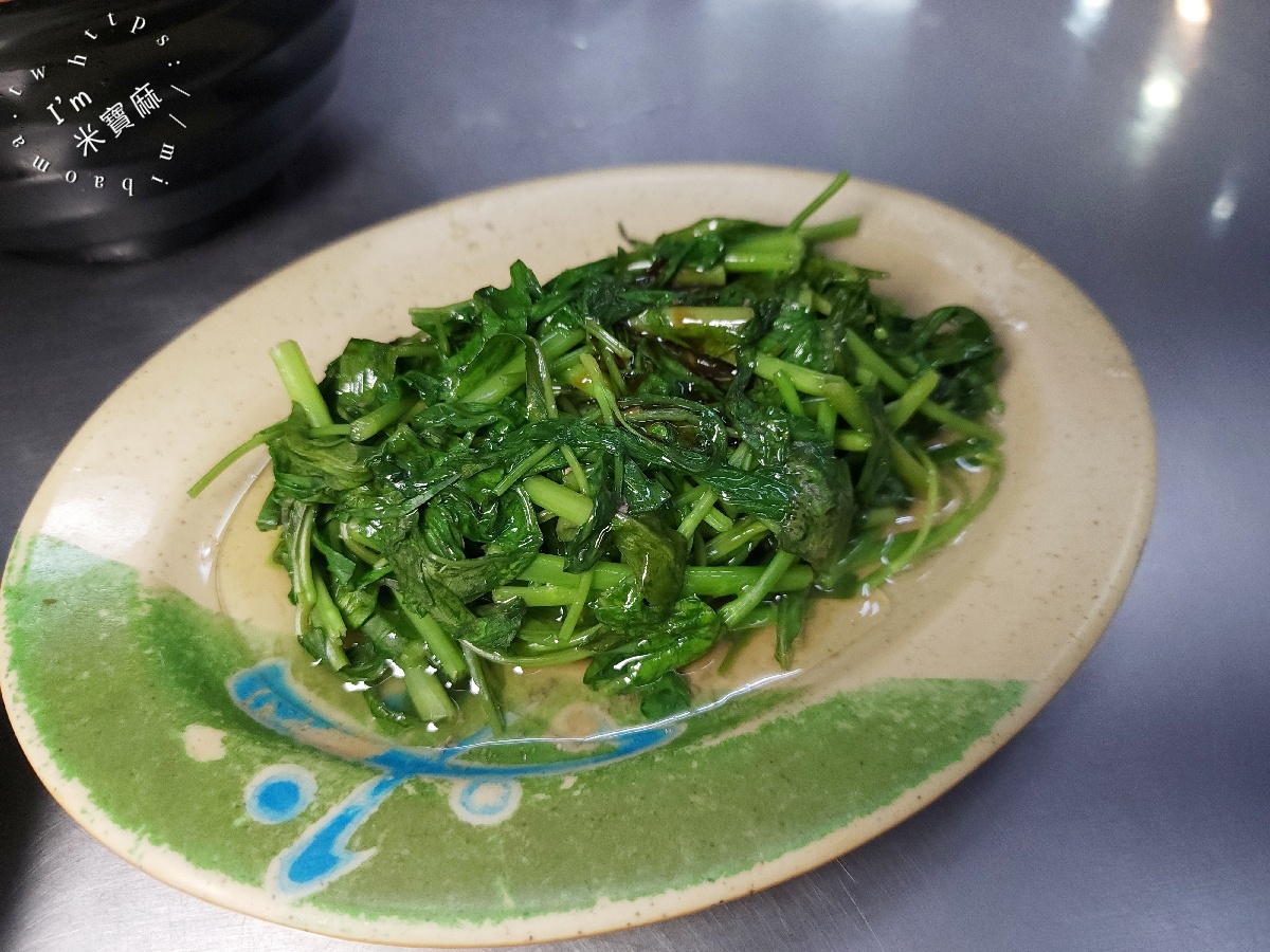 好吃當歸鴨｜樂華夜市美食，暖心湯頭與銷魂鴨肉，百元平價享受