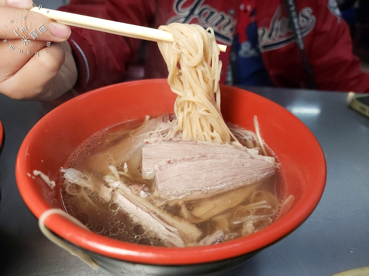 好吃當歸鴨｜樂華夜市美食，暖心湯頭與銷魂鴨肉，百元平價享受