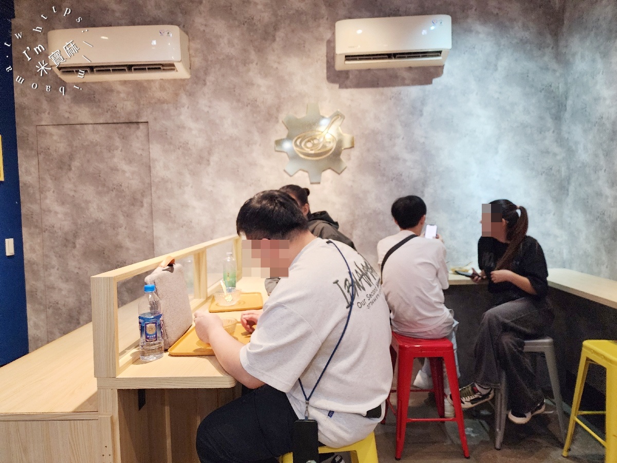 金輪轉甜水堂｜萬華美食，豆花、烘糖冰、愛玉冰消暑推薦 (近西門町)