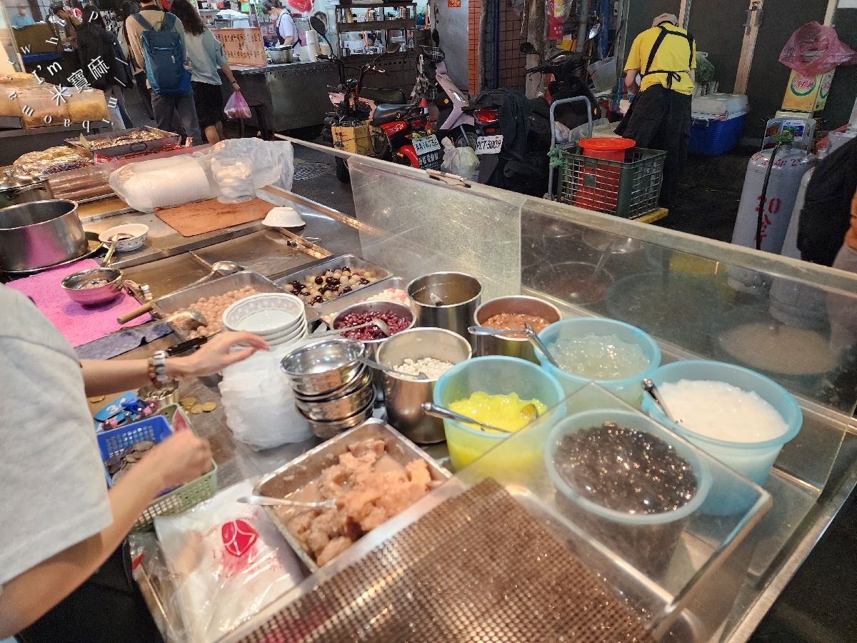 景美豆花｜景美夜市銅板美食！豆花、剉冰、熱甜湯一次滿足
