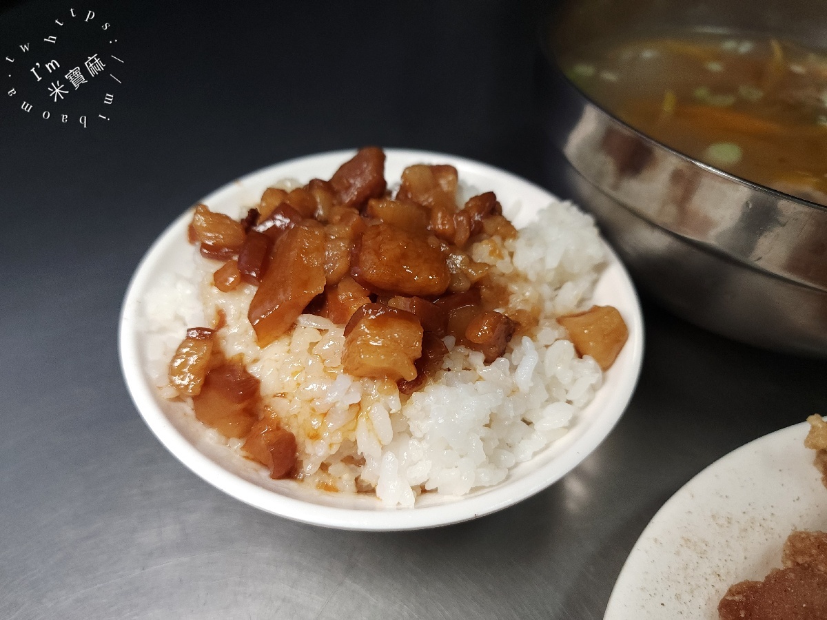 三合麵｜萬華美食老饕激推！必吃古早味小吃，滑嫰三合麵與多樣化魯肉飯、海產麵推薦 (含菜單)