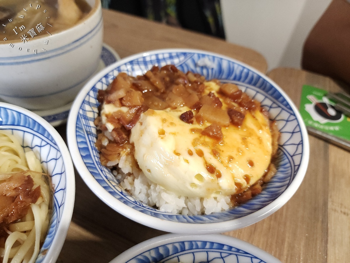 熹湯舖子｜萬華人氣雞湯專賣！剝皮辣椒、香菇雞湯必嚐，近龍山寺站的暖心美食