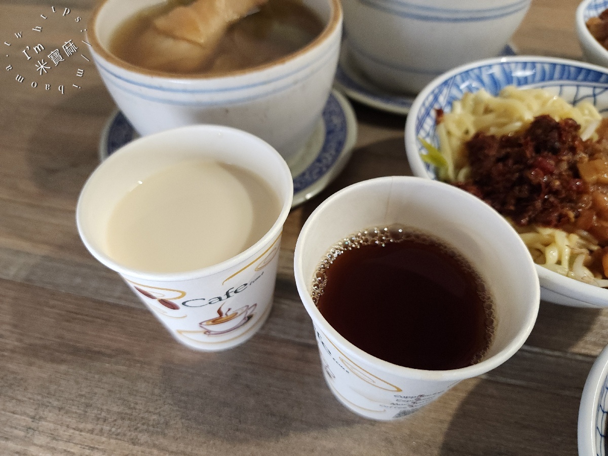 熹湯舖子｜萬華人氣雞湯專賣！剝皮辣椒、香菇雞湯必嚐，近龍山寺站的暖心美食