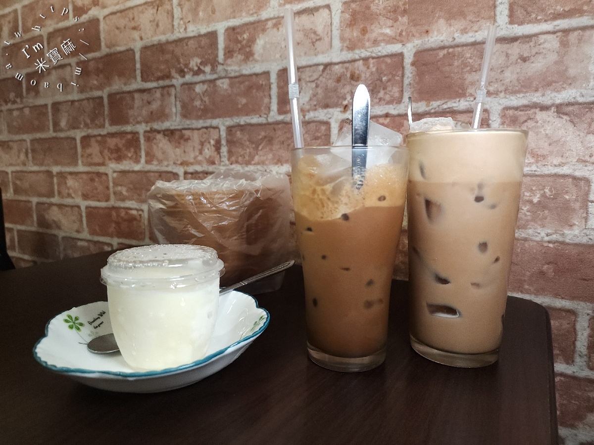 AoDai奧黛越南料理｜萬華美食，道地風味河粉、法國麵包，感受秒飛越南的用餐氛圍