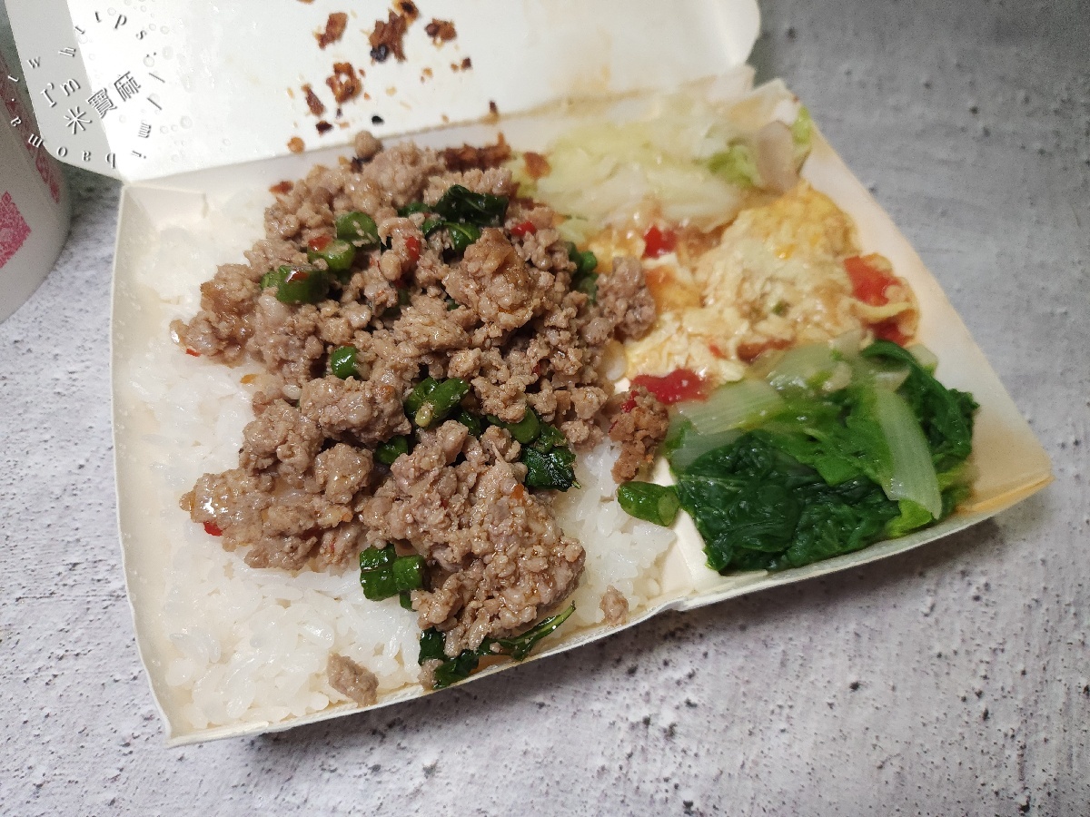 和心雲泰緬小吃｜永和美食，必嚐拉撒雞湯、打拋豬肉飯｜附菜單、營業時間