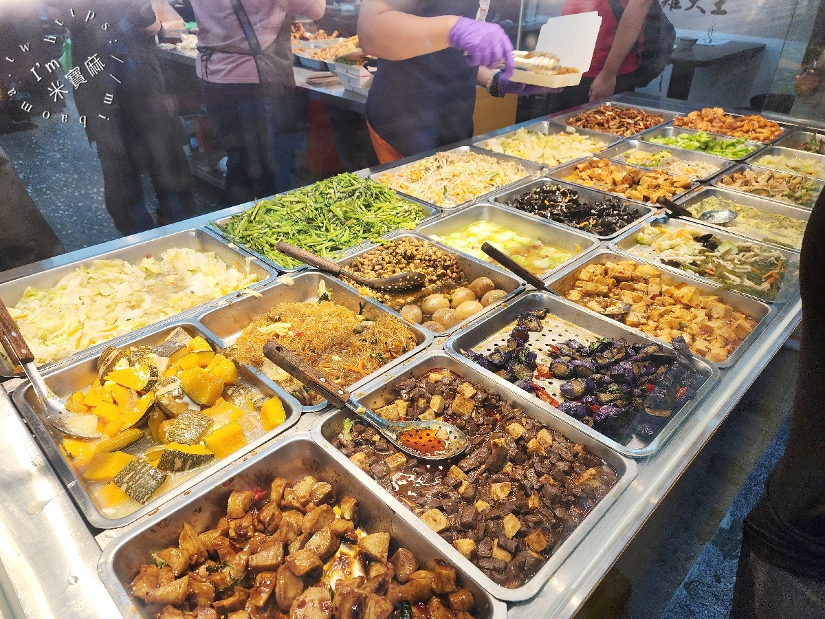 505雞大王｜板橋美食，大雞排、排骨飯百元有找，份量超滿足