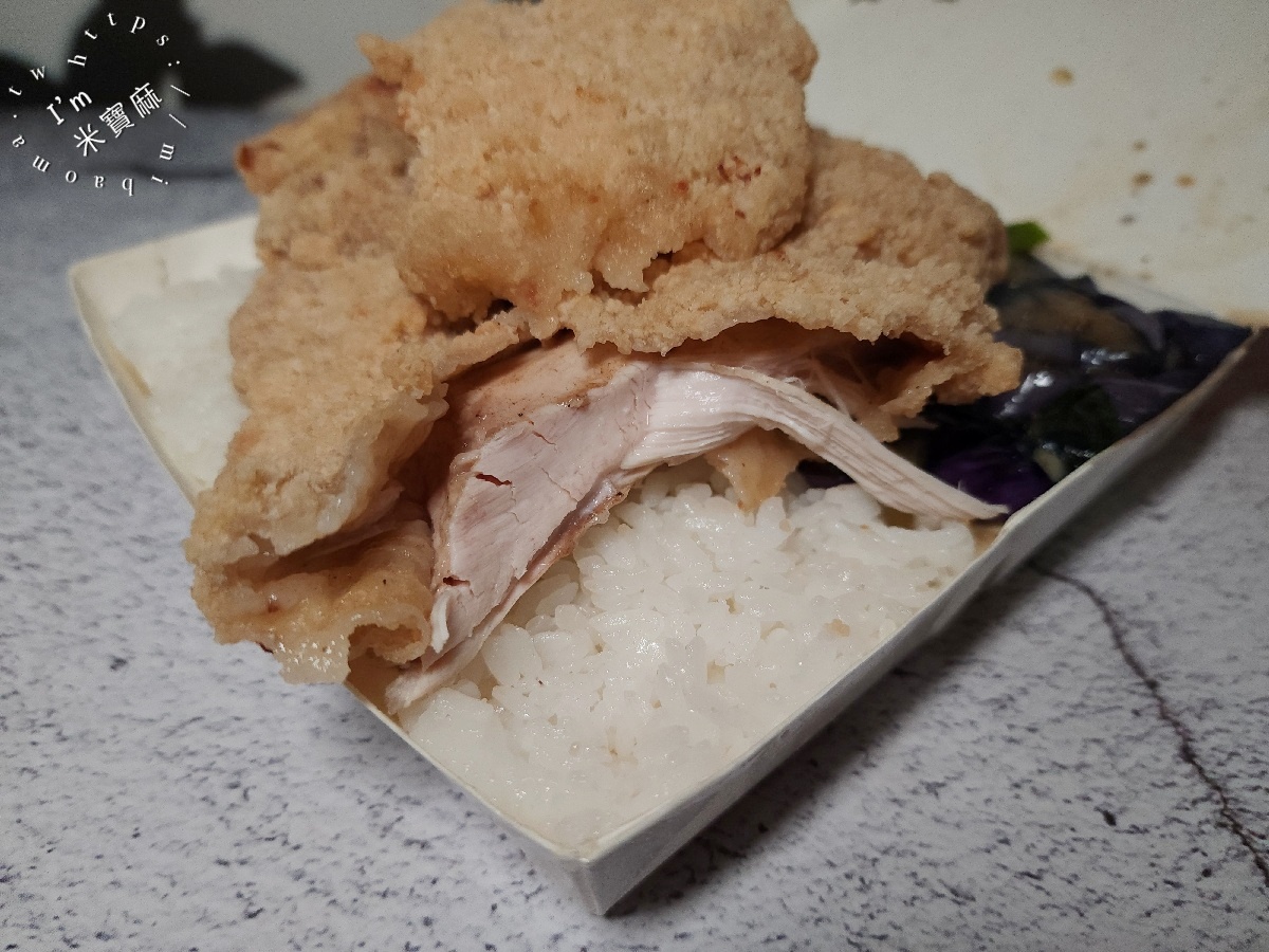 505雞大王｜板橋美食，大雞排、排骨飯百元有找，份量超滿足