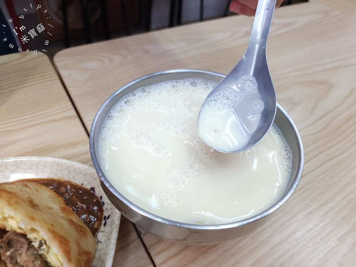 秦小姐豆漿店｜松山區早餐，三代傳承江浙風味，必吃新疆豬排蛋餅與獅子頭蛋燒餅