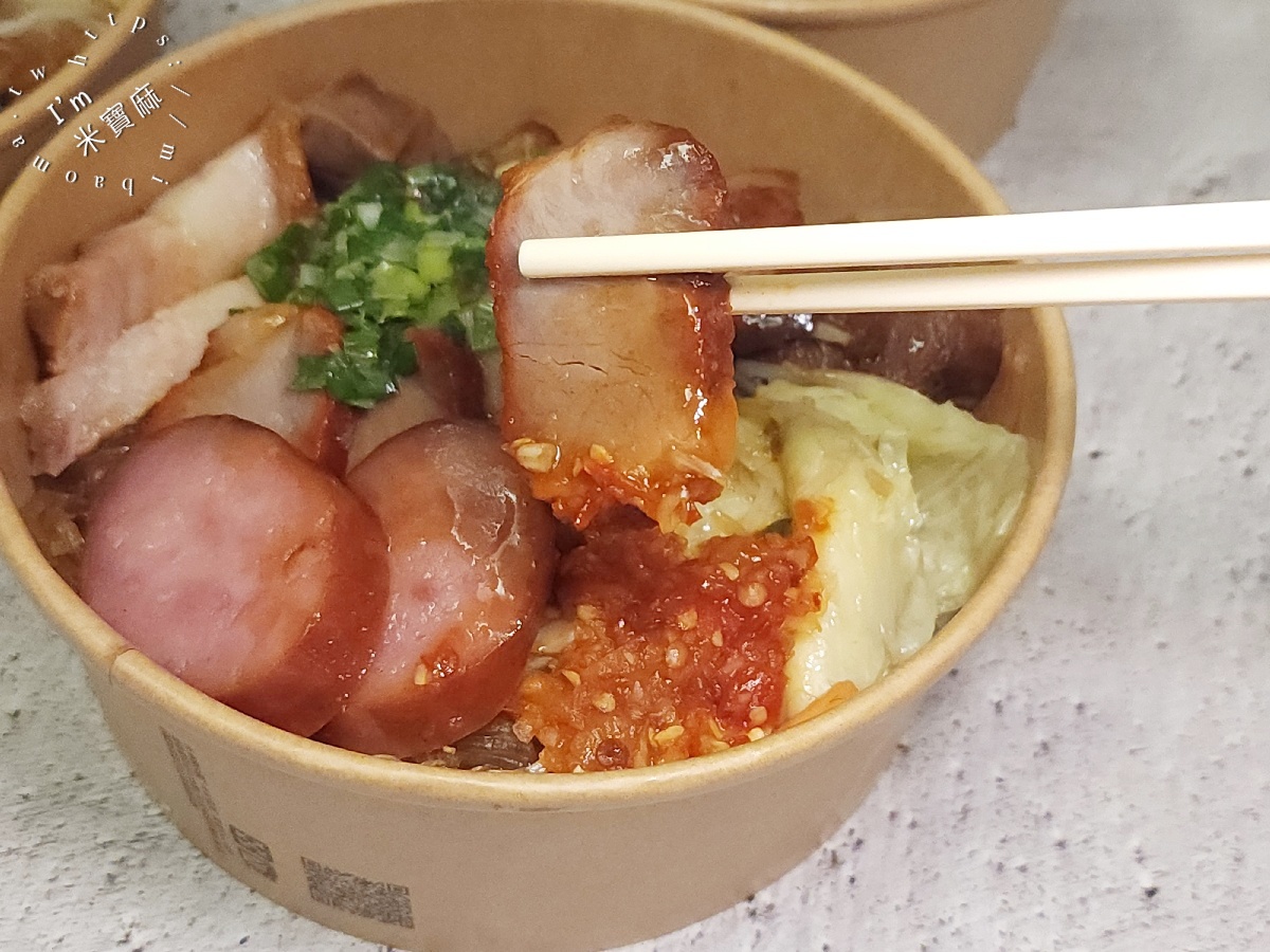食客燒臘坊|萬華美食,必吃脆皮鴨腿飯、蜜汁雞腿飯,內用附熱湯冷飲 食客燒臘坊|萬華美食,必吃脆皮鴨腿飯、蜜汁雞腿飯,內用附熱湯冷飲