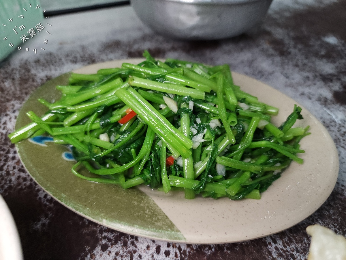 新莊羊肉榮｜新莊美食，在地15年老饕激推！必吃羊肉飯、羊肉羹、招牌蒜頭辣椒醬油
