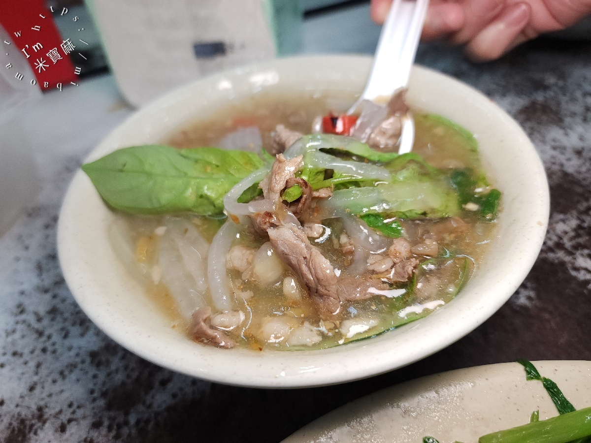 新莊羊肉榮|新莊美食,在地15年老饕激推!必吃羊肉飯、羊肉羹、招牌蒜頭辣椒醬油 新莊羊肉榮|新莊美食,在地15年老饕激推!必吃羊肉飯、羊肉羹、招牌蒜頭辣椒醬油