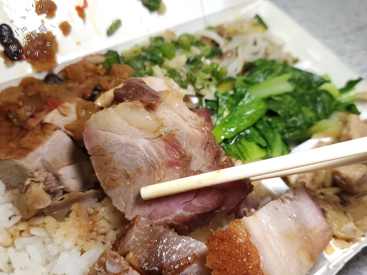 葉記港式燒臘｜台北中山區燒臘，老饕必吃三寶飯、脆皮燒肉與多汁雞腿便當，捷運松江南京站美食