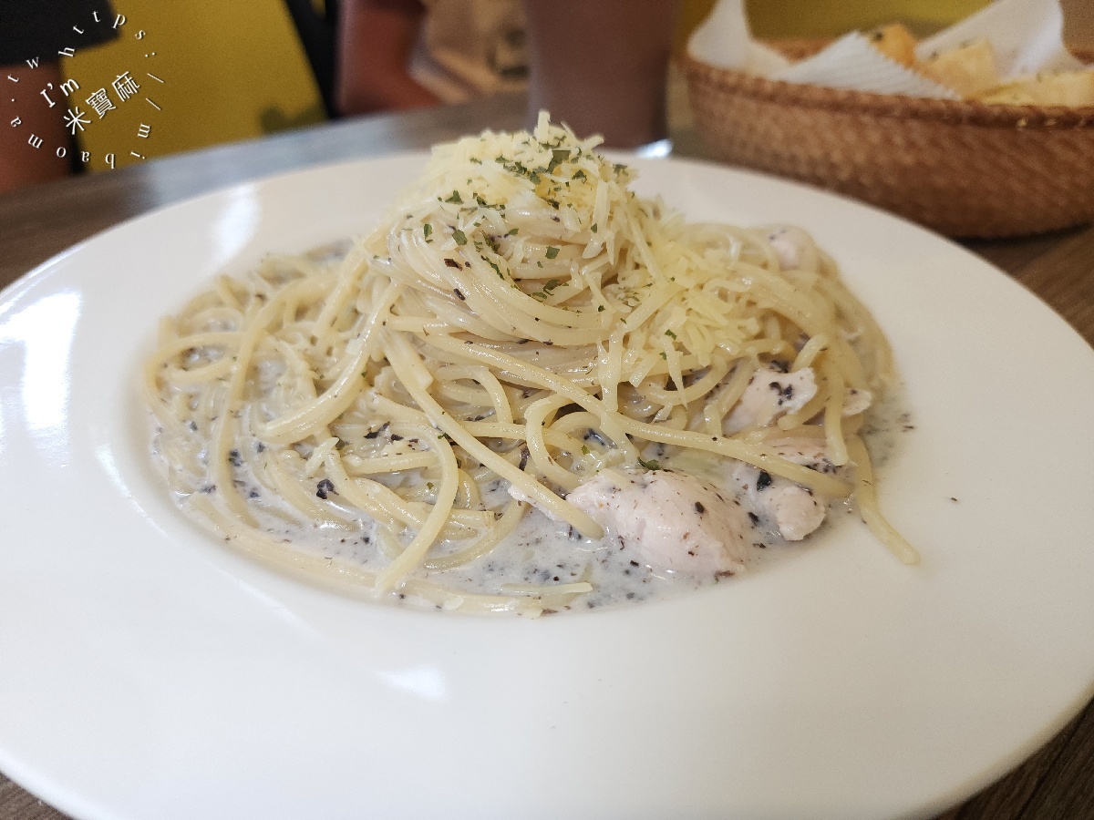 Amore pasta愛沐義麵屋 頂溪店｜永和美食，黑松露義大利麵、焗烤燉飯必吃，捷運頂溪站聚餐推薦