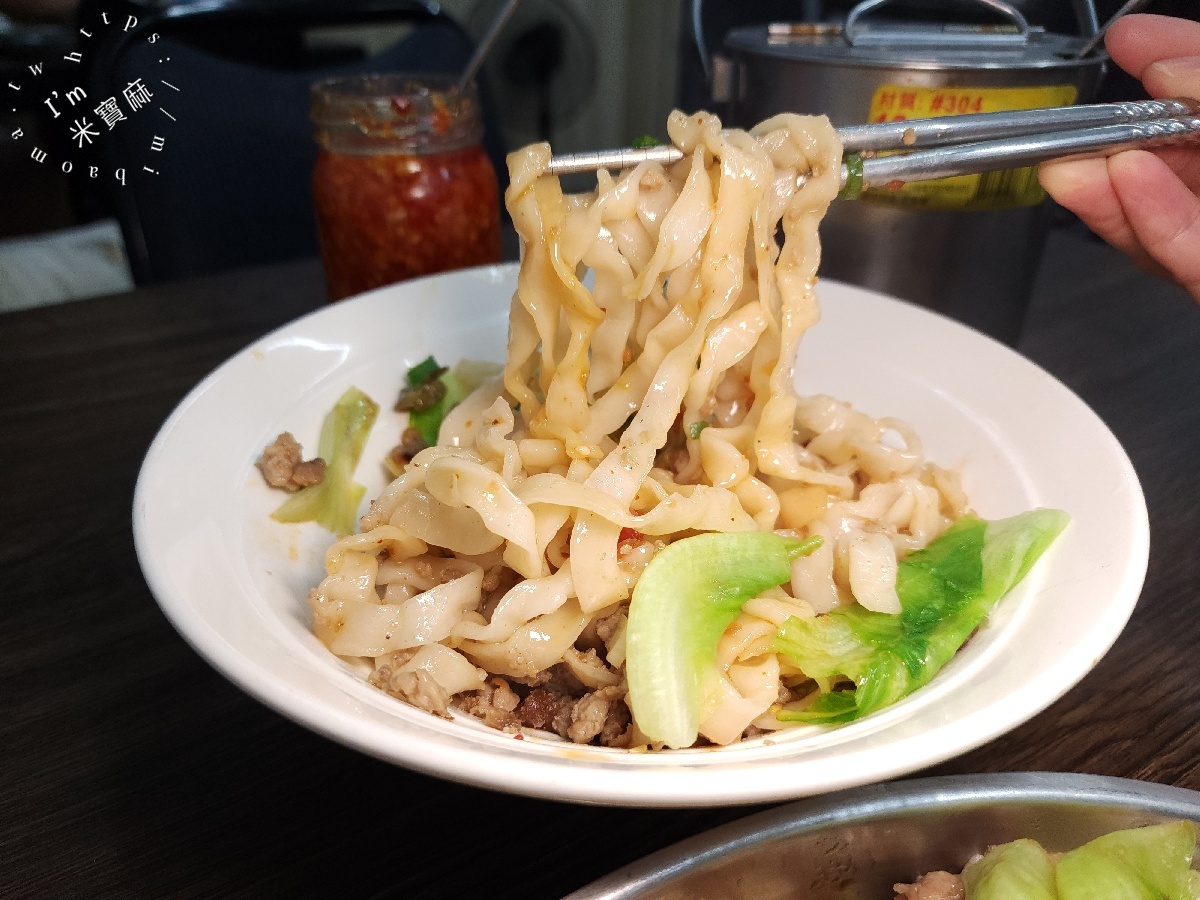 廣東腸粉酸辣粉中和仁愛店|興南夜市美食,現點現做腸粉、酸辣粉、牛肉麵都推薦!捷運南勢角站美食 廣東腸粉酸辣粉中和仁愛店|興南夜市美食,現點現做腸粉、酸辣粉、牛肉麵都推薦!捷運南勢角站美食
