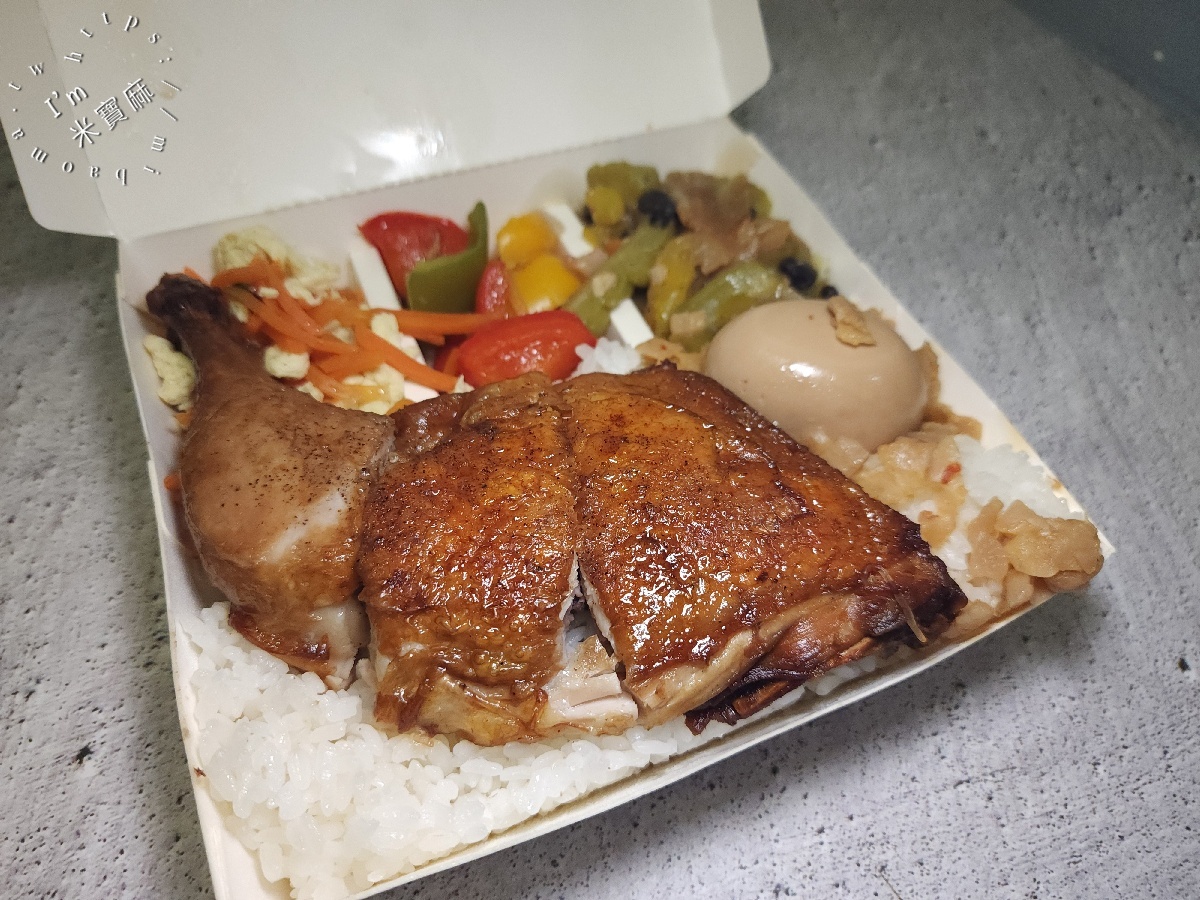 惠欣排骨飯|永和美食,在地人氣排骨飯、雞排飯、炸雞腿便當,配菜自選還有熱湯免費喝 惠欣排骨飯|永和美食,在地人氣排骨飯、雞排飯、炸雞腿便當,配菜自選還有熱湯免費喝