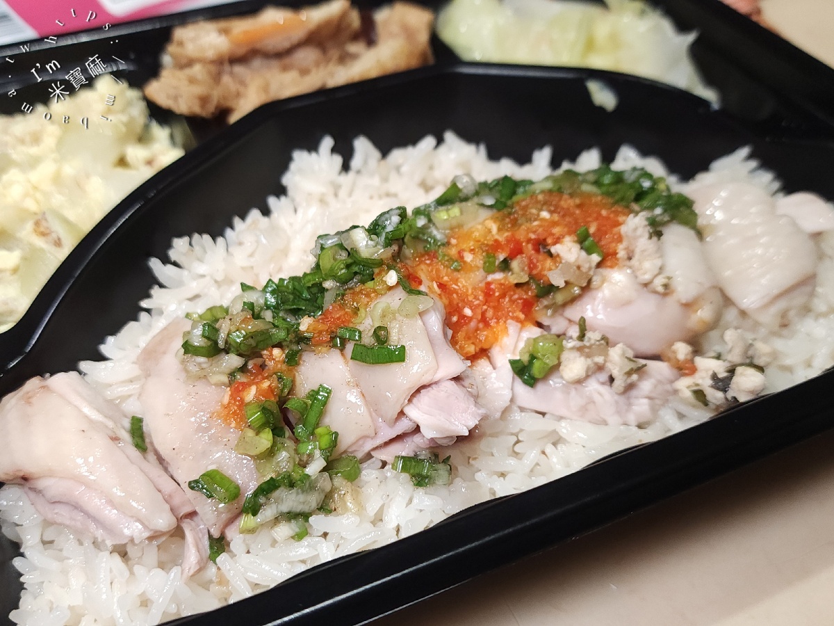 龍一海南雞 新埔店|板橋美食,必吃海南雞腿飯、打拋雞胸飯,捷運新埔站美食推薦 龍一海南雞 新埔店|板橋美食,必吃海南雞腿飯、打拋雞胸飯,捷運新埔站美食推薦