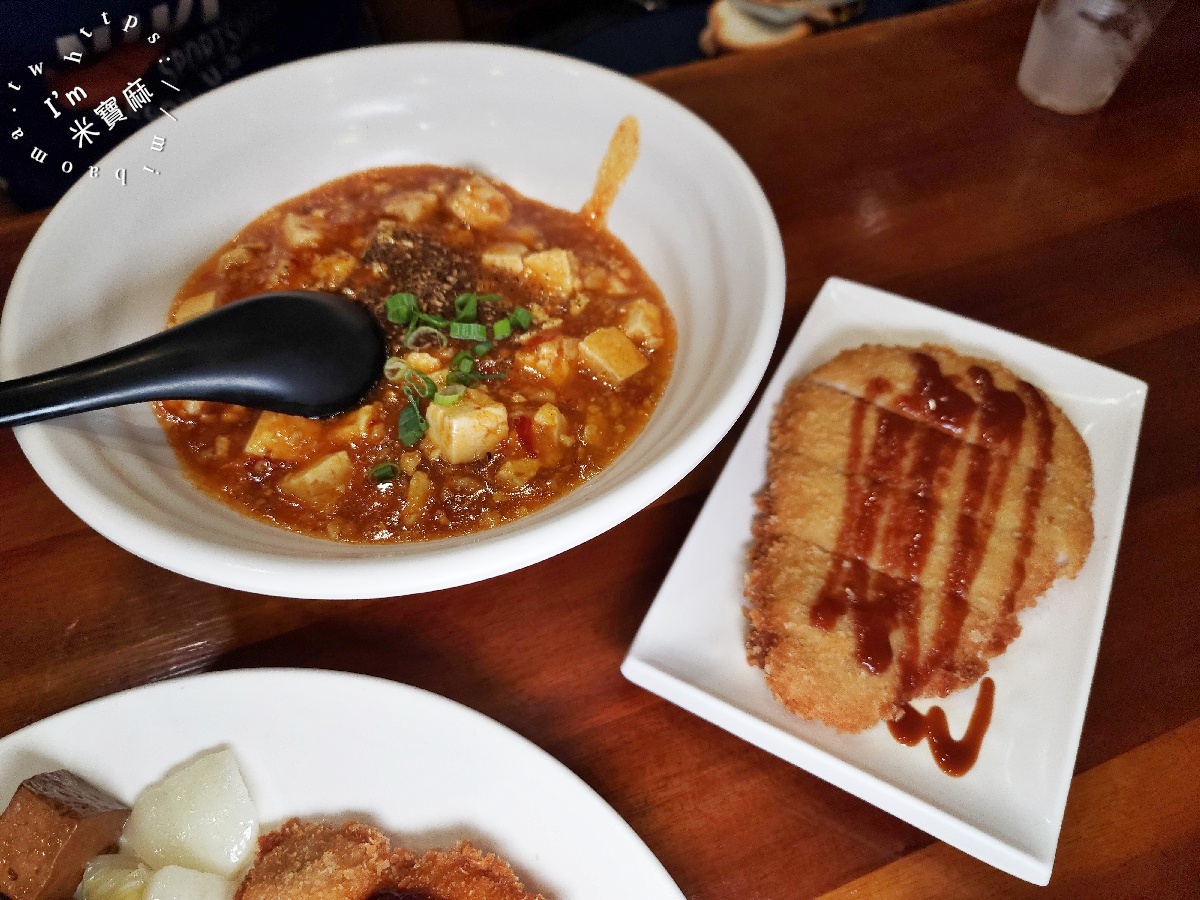 饕食屋|永和美食,多口味炸豬排丼飯、椒麻豬排、麻婆豆腐豬排,內用飲料免費續喝 饕食屋|永和美食,多口味炸豬排丼飯、椒麻豬排、麻婆豆腐豬排,內用飲料免費續喝