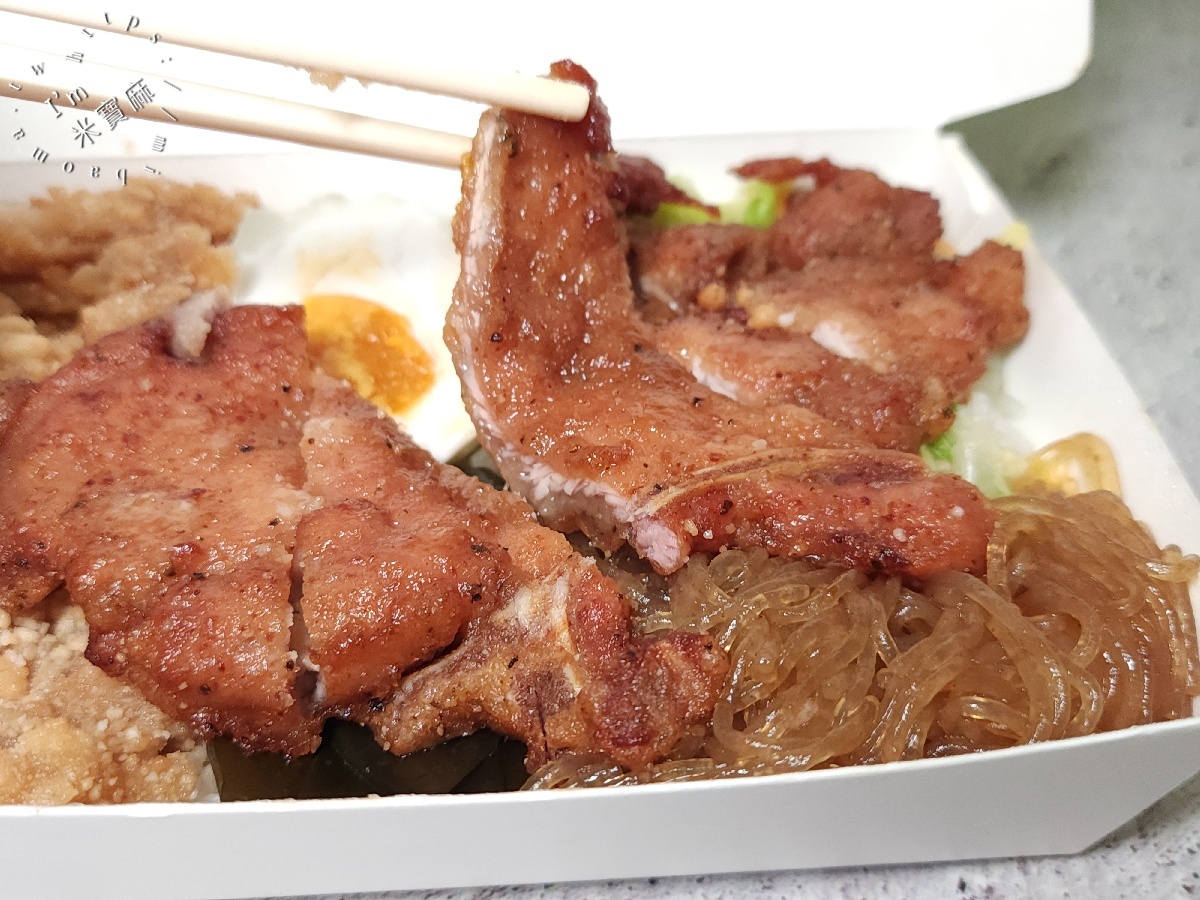 小肥便當｜南京三民站排隊便當推薦！雞腿飯、排骨飯、東坡肉飯人氣必點，雙拼加肉更滿足