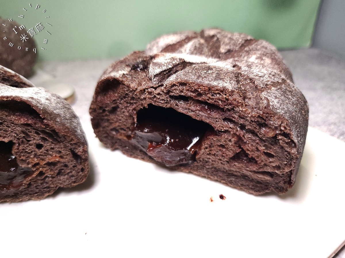 有種窯烤手作麵包｜板橋美食，LINE預訂才買得到！窯烤歐式麵包每日限量出爐