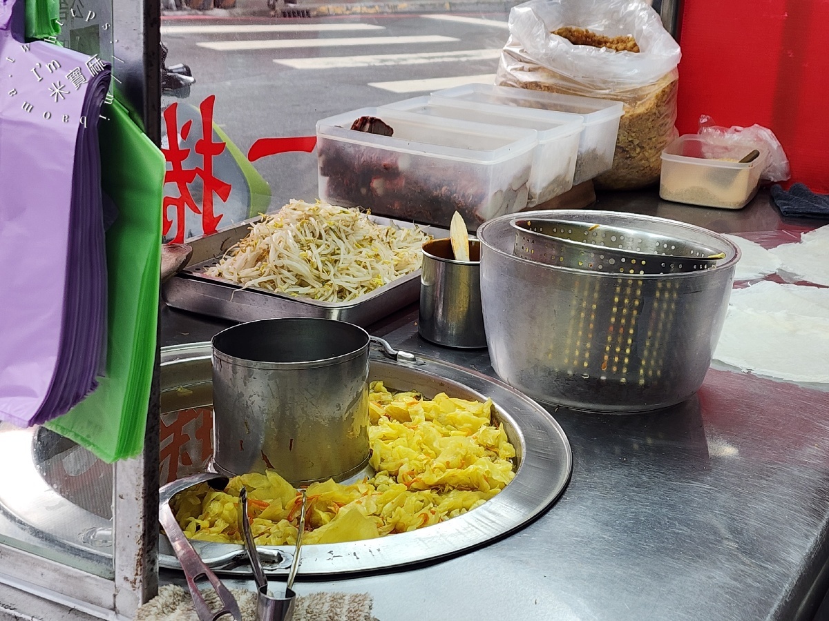 源珍潤餅捲|板橋美食,江子翠人氣潤餅小吃,五種口味現點現做,下午茶晚餐都適合 源珍潤餅捲|板橋美食,江子翠人氣潤餅小吃,五種口味現點現做,下午茶晚餐都適合