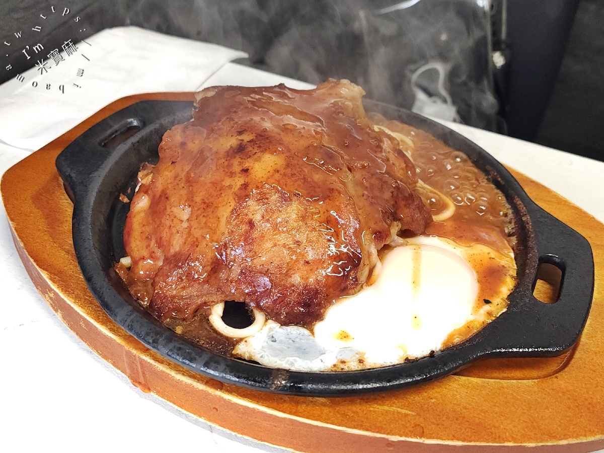 樂牧牛排屋｜中和牛排推薦，排餐附酥皮濃湯、冰品飲料無限享用