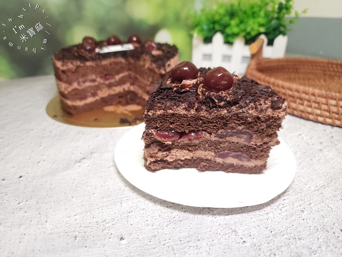 睦拾一甜點｜永和生日蛋糕，預約制人氣蛋糕，微醺櫻桃黑森林、巴斯克乳酪蛋糕必吃，頂溪站甜點推薦
