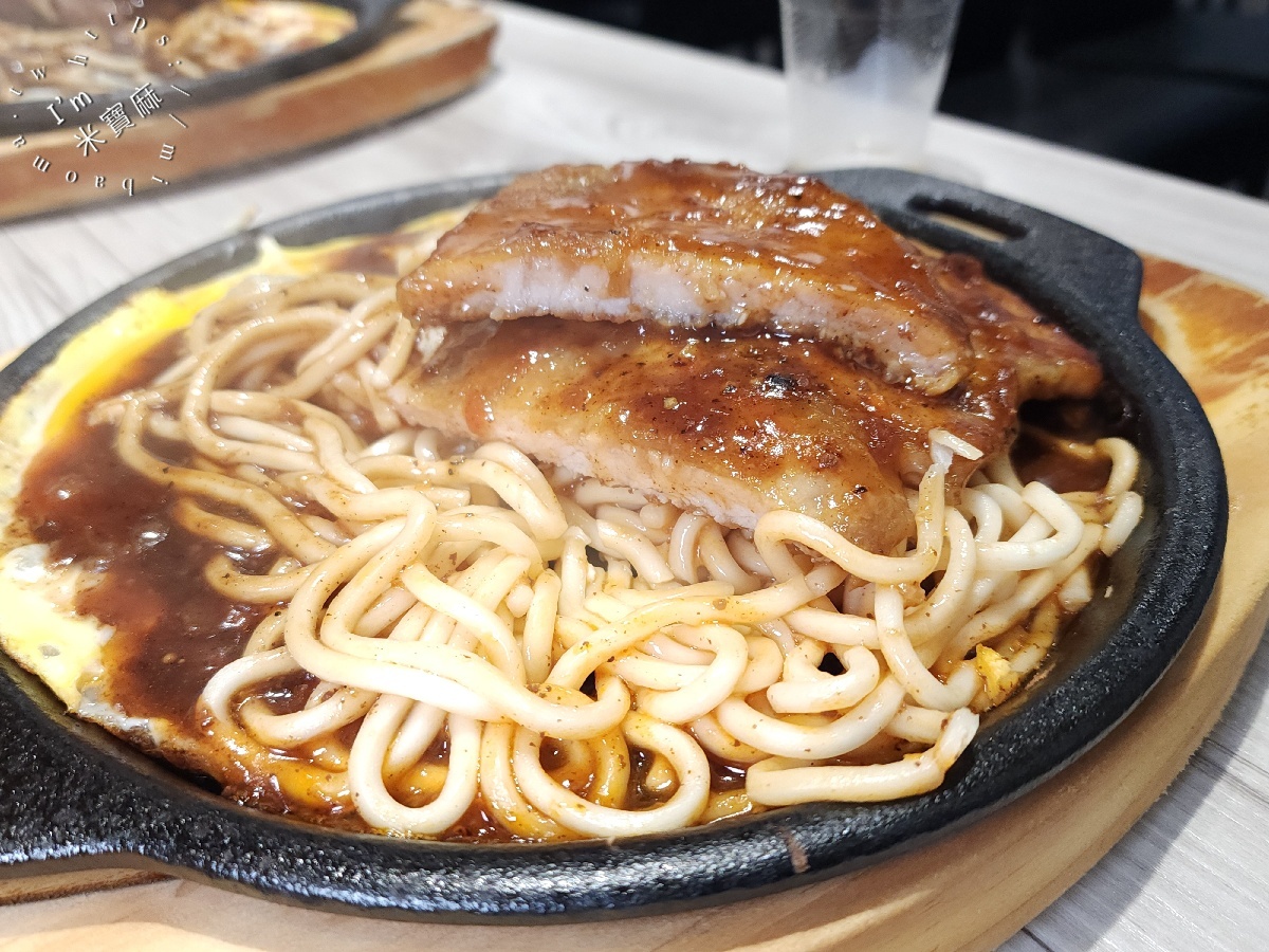 牛派牛排館｜永和牛排，平價排餐附酥皮濃湯、飲料冰品無限享用，中正路美食推薦