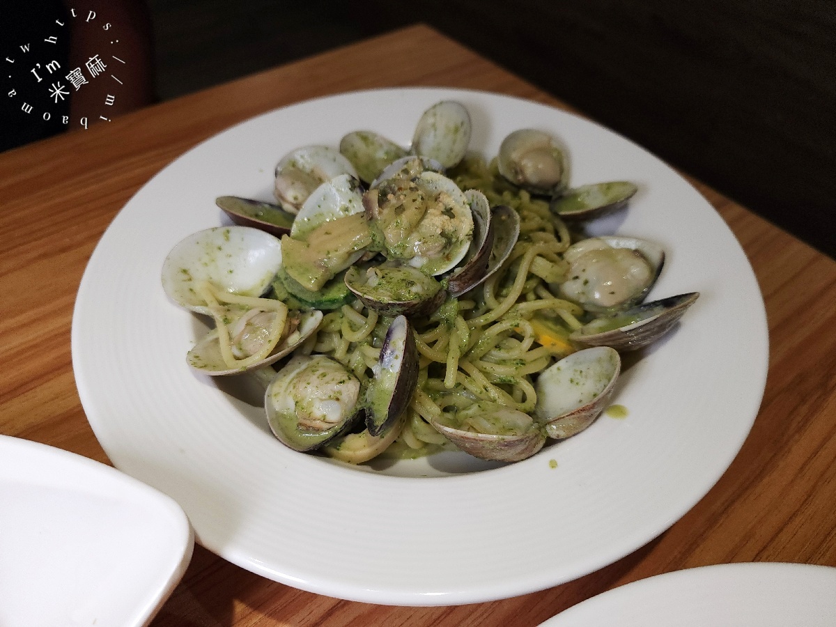 巧藝麵坊義式料理｜中和廟口美食，青醬蛤蠣麵、蒜味煙燻鴨胸麵，平價義大利麵推薦