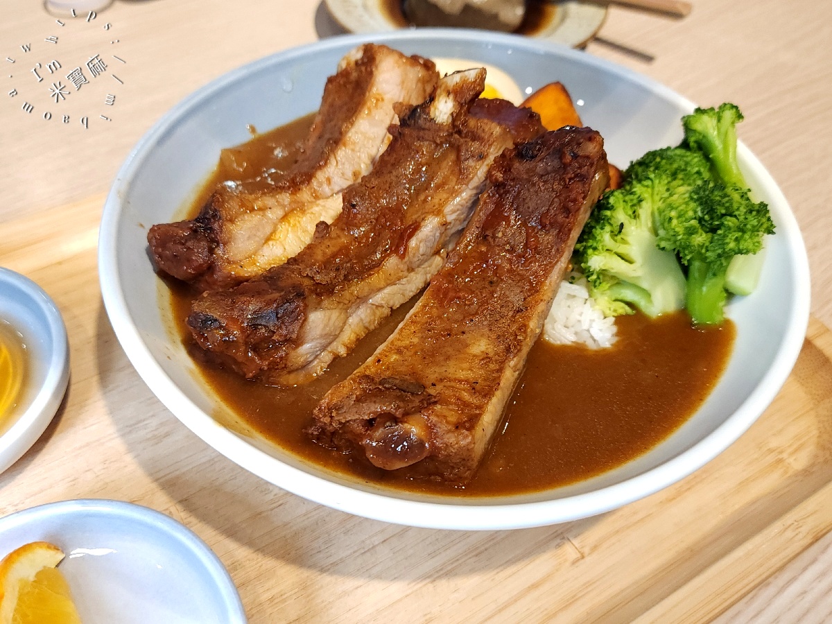 任風咖哩｜板橋美食，柳丁熬煮特色咖哩、免費續飯續醬