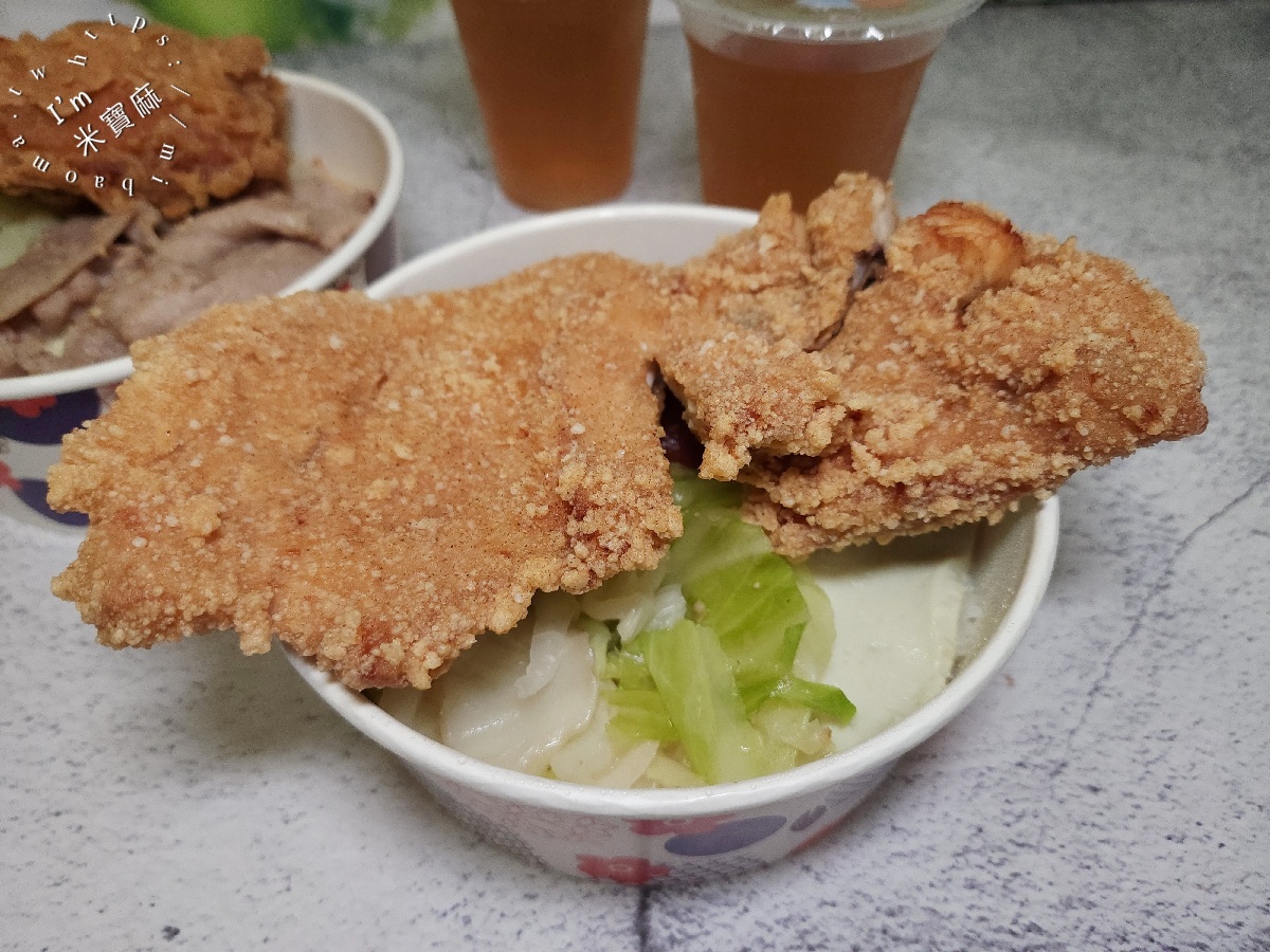 爽雞王板橋店｜板橋便當、炸雞推薦，雞排飯、香香雞烤肉飯超有飽足感，晚餐宵夜外帶好選擇