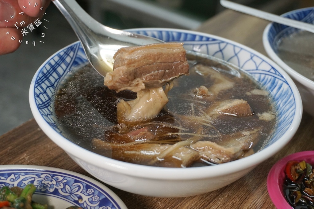 夏記羊肉｜土城美食，新北第一羊肉炒麵！當歸羊肉湯、熱炒推薦，免費無限續湯