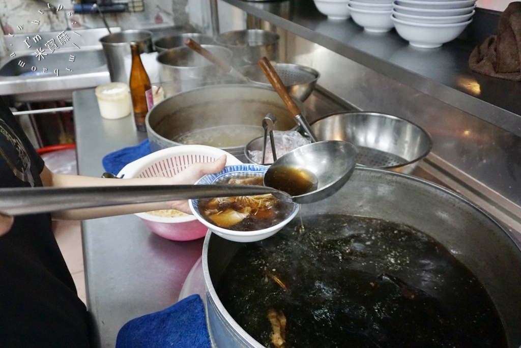 夏記羊肉｜土城美食，新北第一羊肉炒麵！當歸羊肉湯、熱炒推薦，免費無限續湯